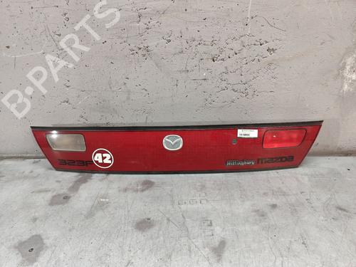 Luz central trasera MAZDA 323 P V (BA) [1996-1998]  24395445