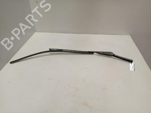 Used Front windshield wiper arm Front windshield wiper arm 37720614 37720614