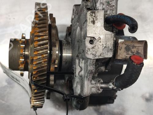 Used Injection pump MERCEDES-BENZ SPRINTER 3,5-t Van (B907, B910) 314 CDI RWD (907.631, 907.633, 907.635, 907.637) (143 hp) 30059317