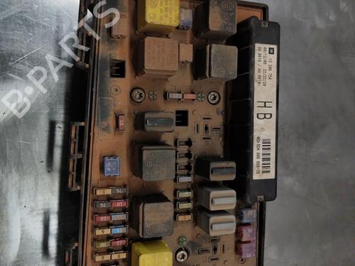 Used Fuse box OPEL ASTRA H GTC (A04) [2005-2010]  32844862