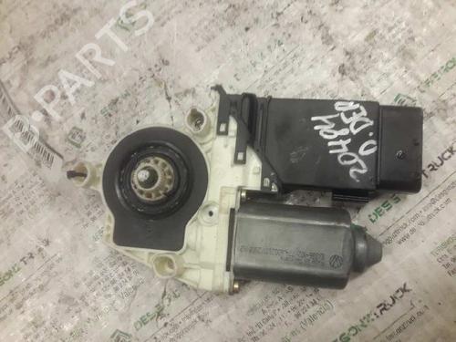 Used Right front window motor Right front window motor 21469633 21469633