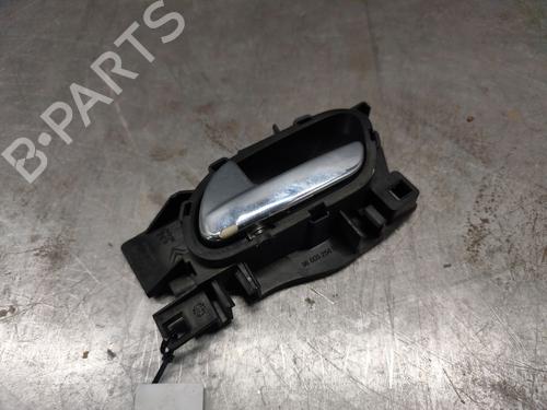 Used Front left interior door handle Front left interior door handle 38702205 38702205