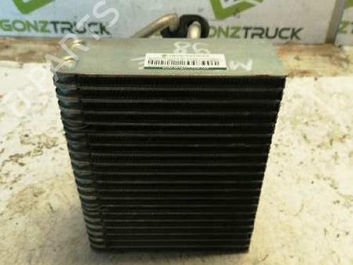 Used Air conditioning evaporator RENAULT MEGANE I Classic (LA0/1_) 1.6 16V (LA00, LA04, LA0B, LA11, LA16, LA19, LA1J, LA1K,... (107 hp) 21480423