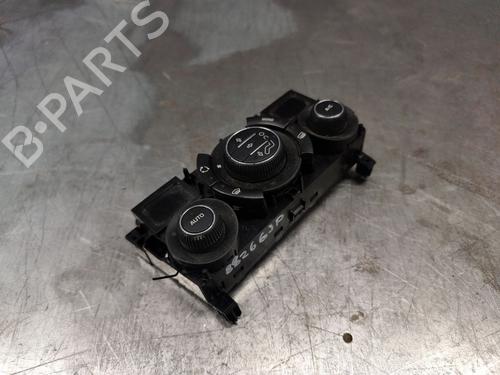 Used Climate control Climate control 38702206 38702206