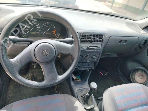 Right headlight VW POLO III (6N1) 75 1.6 | BP32340213C29 