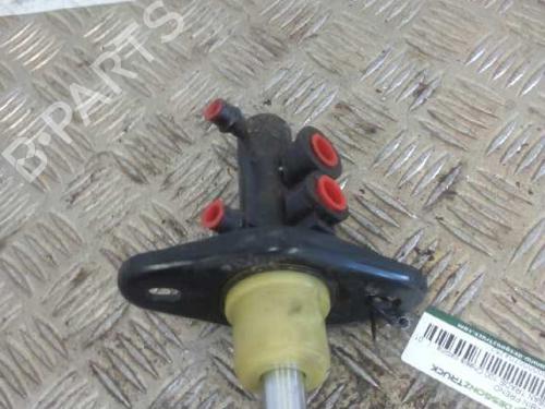 Used Brake master cylinder Brake master cylinder NISSAN TRADE Platform/Chassis 3.0 TDiC (106 hp) 40063827 40063827