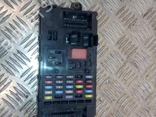 Used Fuse box Fuse box IVECO DAILY III Platform/Chassis 35 S 13,35 C 13 (125 hp) 40623727 40623727