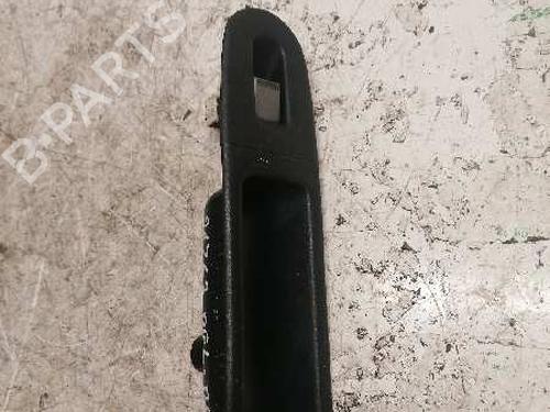 Used Right front window switch HONDA HR-V (GH_) [1999-2006]  21479475