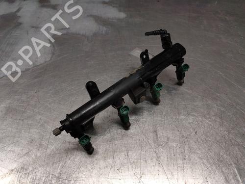Used Injection rail Injection rail CITROËN C3 I (FC_, FN_) 1.1 i (60 hp) 35723208 35723208