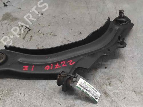 Used Left front suspension arm RENAULT MEGANE II Saloon (LM0/1_) [2003-2025]  21405407