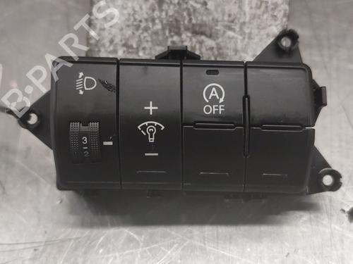 Used Switch HYUNDAI i30 (GD) 1.6 CRDi (110 hp) 31035205