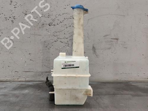 Used Windscreen washer tank KIA CERATO I Hatchback (LD) [2004-2010]  31043237