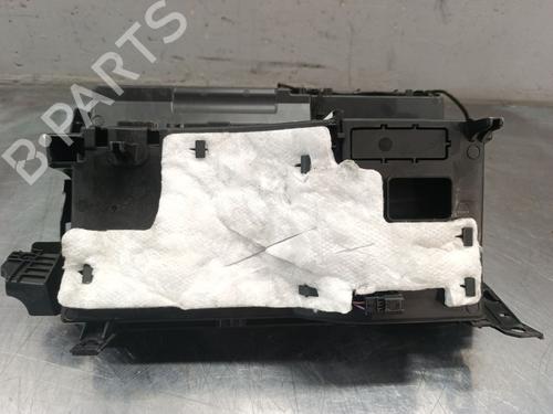 Guantera MERCEDES-BENZ GLA (H247) GLA 200 d (247.712) | BP30699527C95