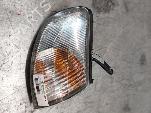Used Right front indicator NISSAN ALMERA I (N15) 2.0 D (75 hp) 27608920