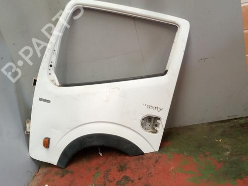 Used Left front door RENAULT TRUCKS Maxity [2007-2025]  26643512