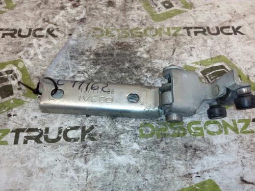 Used Hinge/Door check strap Hinge/Door check strap IVECO DAILY III Van 35 C 12 V, 35 S 12 V (AGKA43A2, AGKB43A2, AGKB46A2,... (116 hp) 40625074 40625074