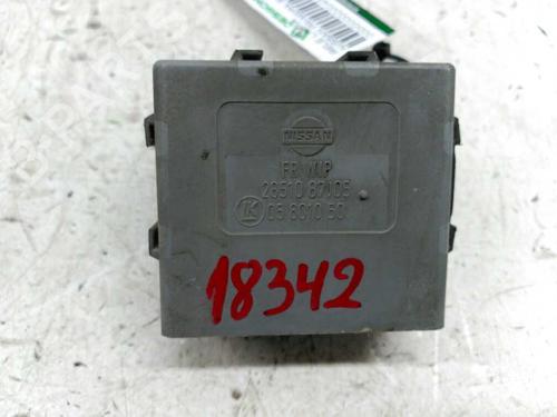 Used Electronic module NISSAN PRIMERA (P10) [1990-1996]  21438111