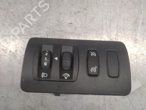 Used Switch Switch RENAULT CLIO III Grandtour (KR0/1_) 1.5 dCi (KR0F) (86 hp) 21421881 21421881