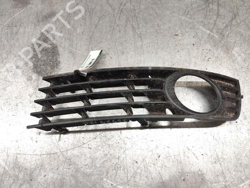 Grill AUDI A4 B6 (8E2) 1.9 TDI (130 hp) 23189161