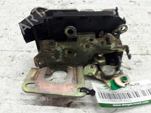 Used Front right lock RENAULT RAPID Box Body/MPV (F40_, G40_) 1.6 D (F404) (55 hp) 21451050