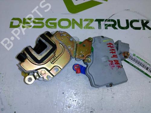 Used Front right lock NISSAN TERRANO II (R20) [1992-2007]  21427591