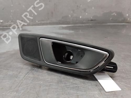 Poignée intérieure arrière droite Poignée intérieure arrière droite SEAT LEON (5F1) 1.6 TDI (105 hp) 35793875 35793875