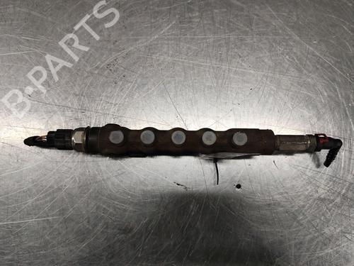 Injection rail FORD TRANSIT Van (FA_ _) 2.2 TDCi | BP35979103M98 - Image 2