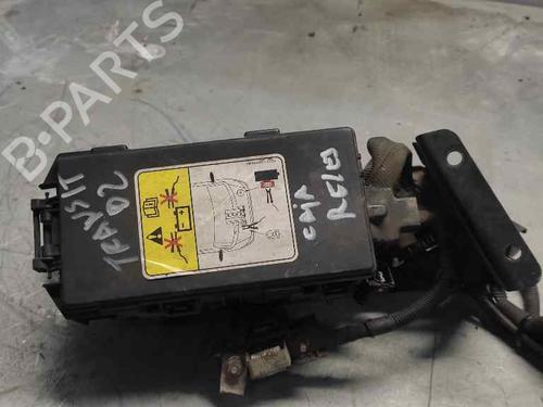 Used Fuse box FORD TRANSIT Van (FA_ _) [2000-2006]  21403977