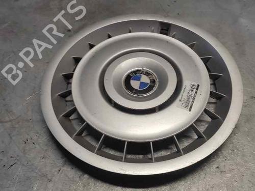 Used Hub cap BMW 5 (E34) 518 i (113 hp) 25800924