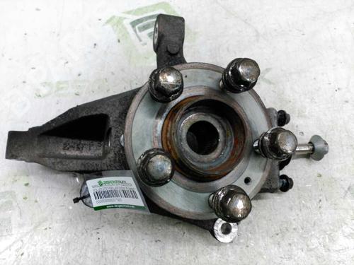 Used Left front steering knuckle VOLVO V70 II (285) [1999-2008]  21433117