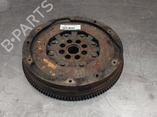 Used Flywheel NISSAN X-TRAIL II (T31) 2.0 dCi 4x4 (150 hp) 32154800