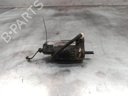 Sprinklervæskepumpe VW GOLF VII (5G1, BQ1, BE1, BE2) 1.6 TDI (110 hp) 30897869