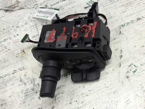 Used Steering column stalk RENAULT SCÉNIC II (JM0/1_) [2003-2010]  21452969