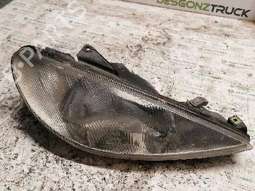 Faro derecho PEUGEOT 206 Hatchback (2A/C) [1998-2012]  21476749