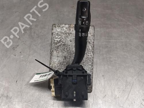 Comutador luzes TOYOTA COROLLA Verso (ZER_, ZZE12_, R1_) 2.2 D-4D (AUR10_, AUR10R) (136 hp) 31320658