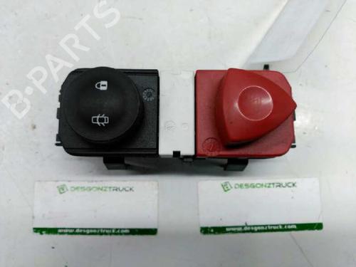 Used Warning switch RENAULT SCÉNIC II (JM0/1_) [2003-2010]  21430143