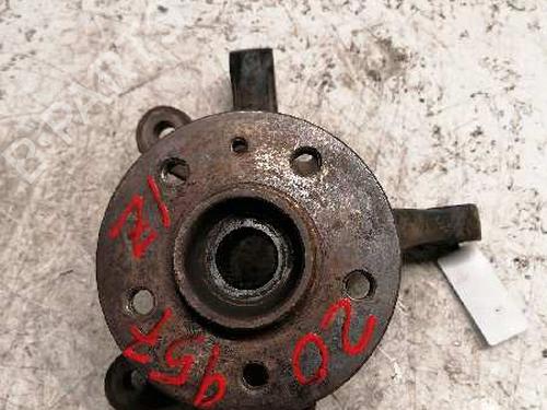 Used Left front steering knuckle MERCEDES-BENZ VITO Van (W638) [1997-2003]  21479402