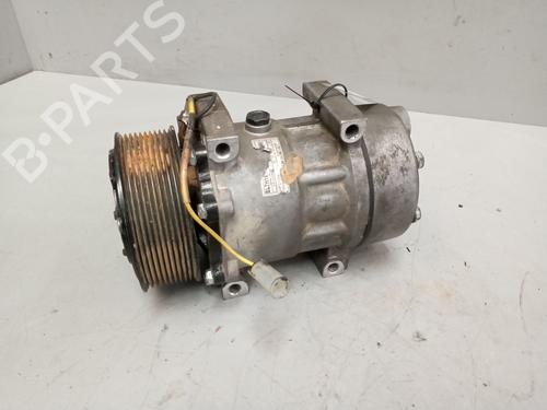 Used AC compressor RENAULT TRUCKS MIDLUM [2006-2026]  32402996
