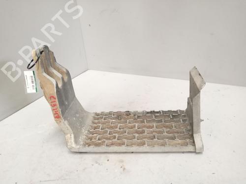 Used Step RENAULT MEGANE IV Grandtour (K9A/M/N_) 1.3 TCe 160 (K9NC) (159 hp) 24678781
