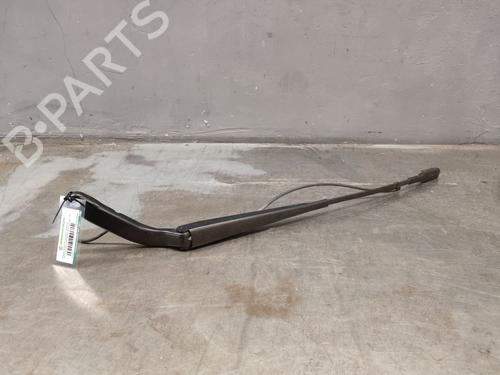 Used Front windshield wiper arm Front windshield wiper arm 39636981 39636981