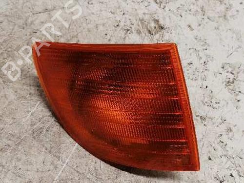 Used Right front indicator MERCEDES-BENZ VITO Van (W638) [1997-2003]  21479343