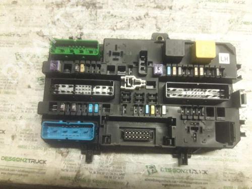 Used Fuse box OPEL ZAFIRA / ZAFIRA FAMILY B (A05) [2005-2019]  21469362