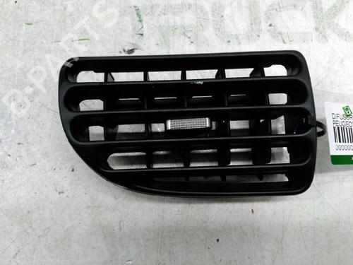 Used Air vent PEUGEOT 406 (8B) [1995-2005]  21434840