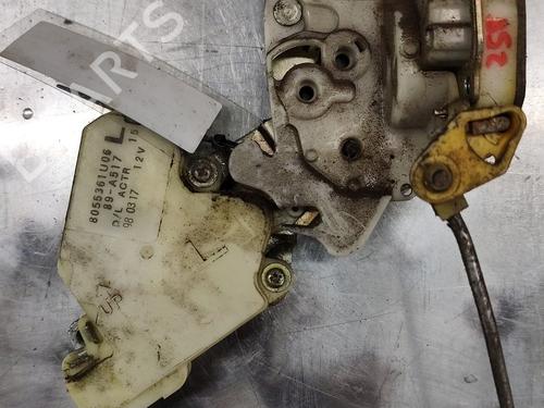 Used Front left lock NISSAN VANETTE CARGO Van (HC 23) [1994-2002]  30269667