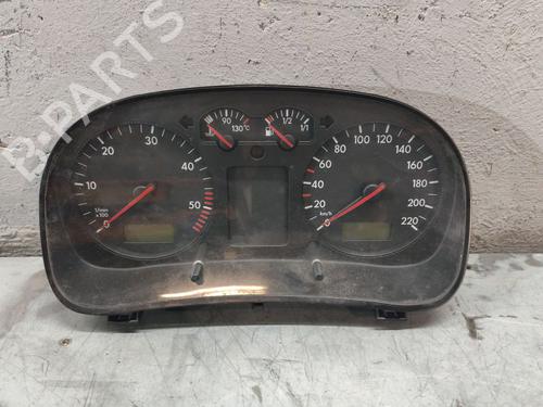 Cockpit VW GOLF IV (1J1) 1.9 TDI (90 hp) 28811532