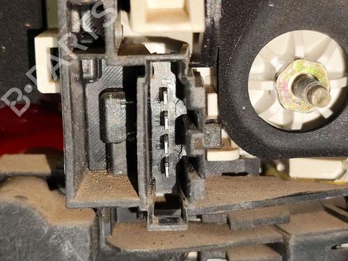 Achterlicht kofferdeksel achterklep links VW TOUAREG (7LA, 7L6, 7L7) | BP31042259C79