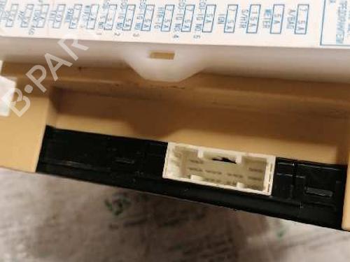 Fuse box TOYOTA AURIS (_E18_)  | BP21454133E1 