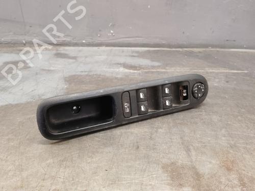Used Left front window switch Left front window switch 39636963 39636963