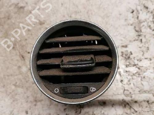 Used Air vent PEUGEOT 308 I (4A_, 4C_) 1.6 HDi (109 hp) 21478057