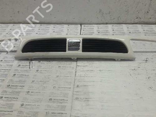 Used Grille SEAT CORDOBA (6K1, 6K2) [1993-2002]  21451992